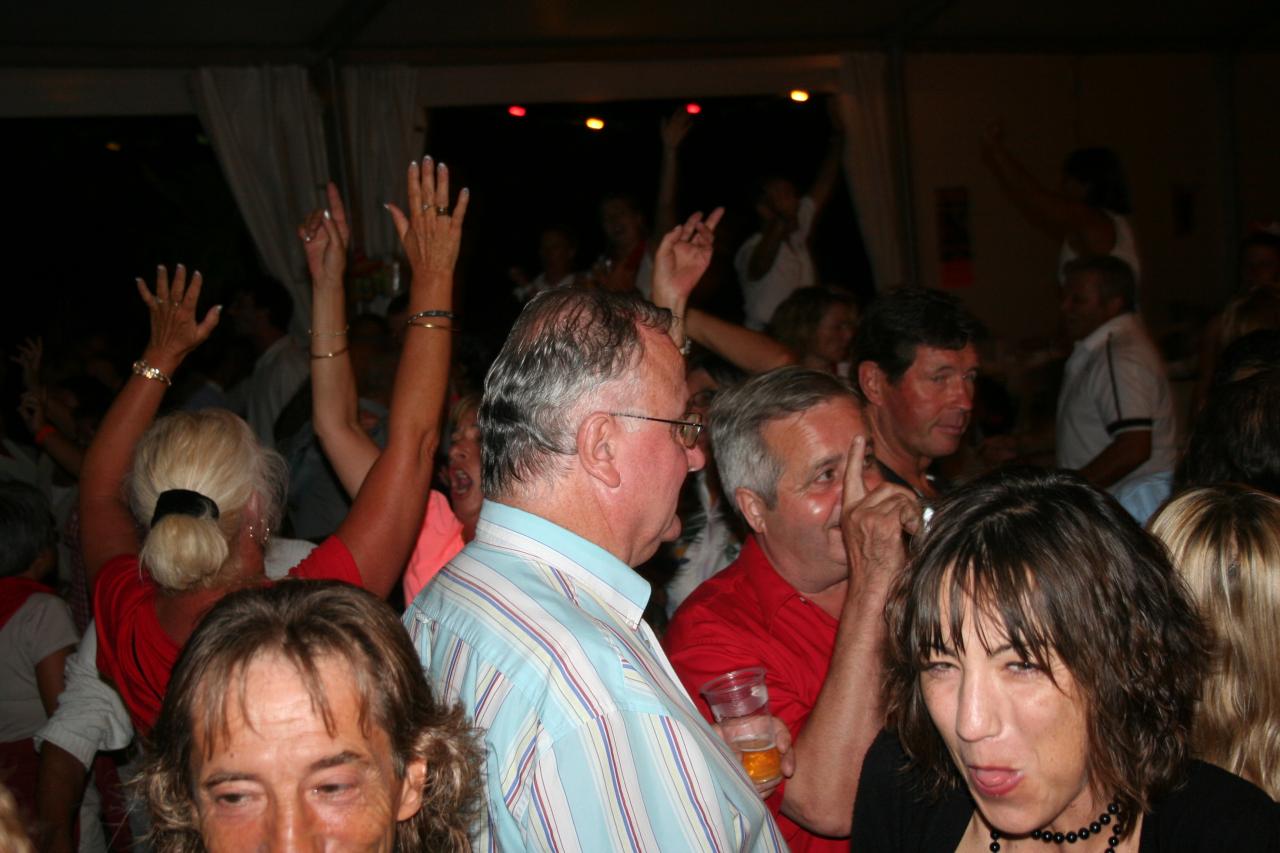 FETES 13 036