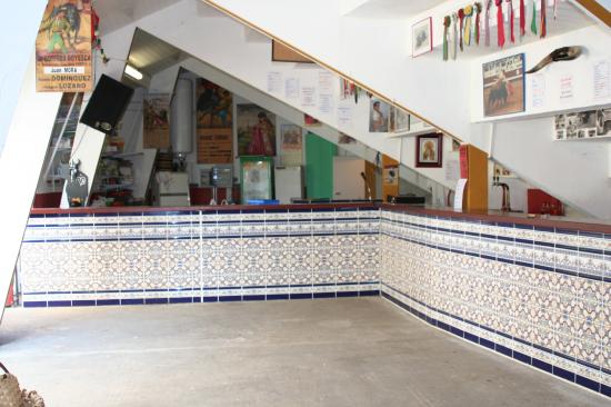 LE LOCAL