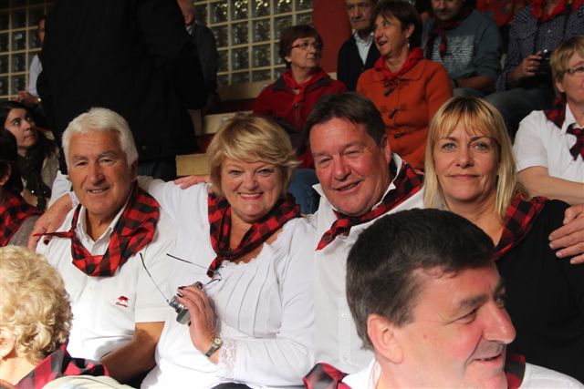 DANS LES GRADINS