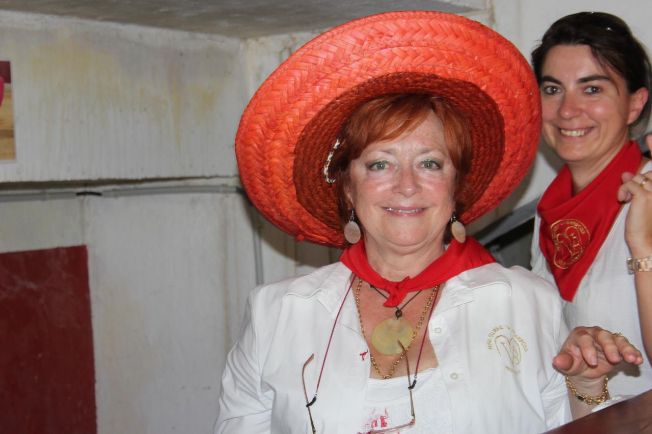 MARIE CLAUDE
